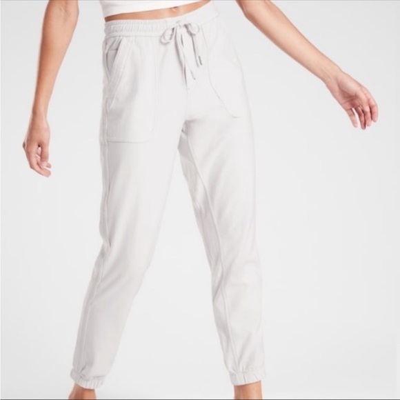 Athleta Pants - Athleta Farrallon Jogger In Birch Grey Size 4
